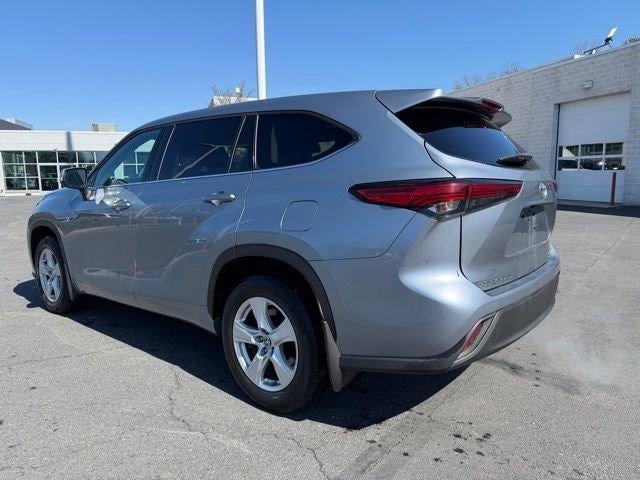 2021 Toyota Highlander LE AWD (SE)