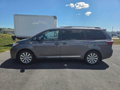 2017 Toyota Sienna LE AWD 7-Passenger (GS)