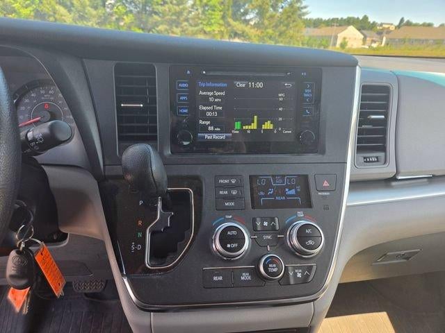 2017 Toyota Sienna LE AWD 7-Passenger (GS)