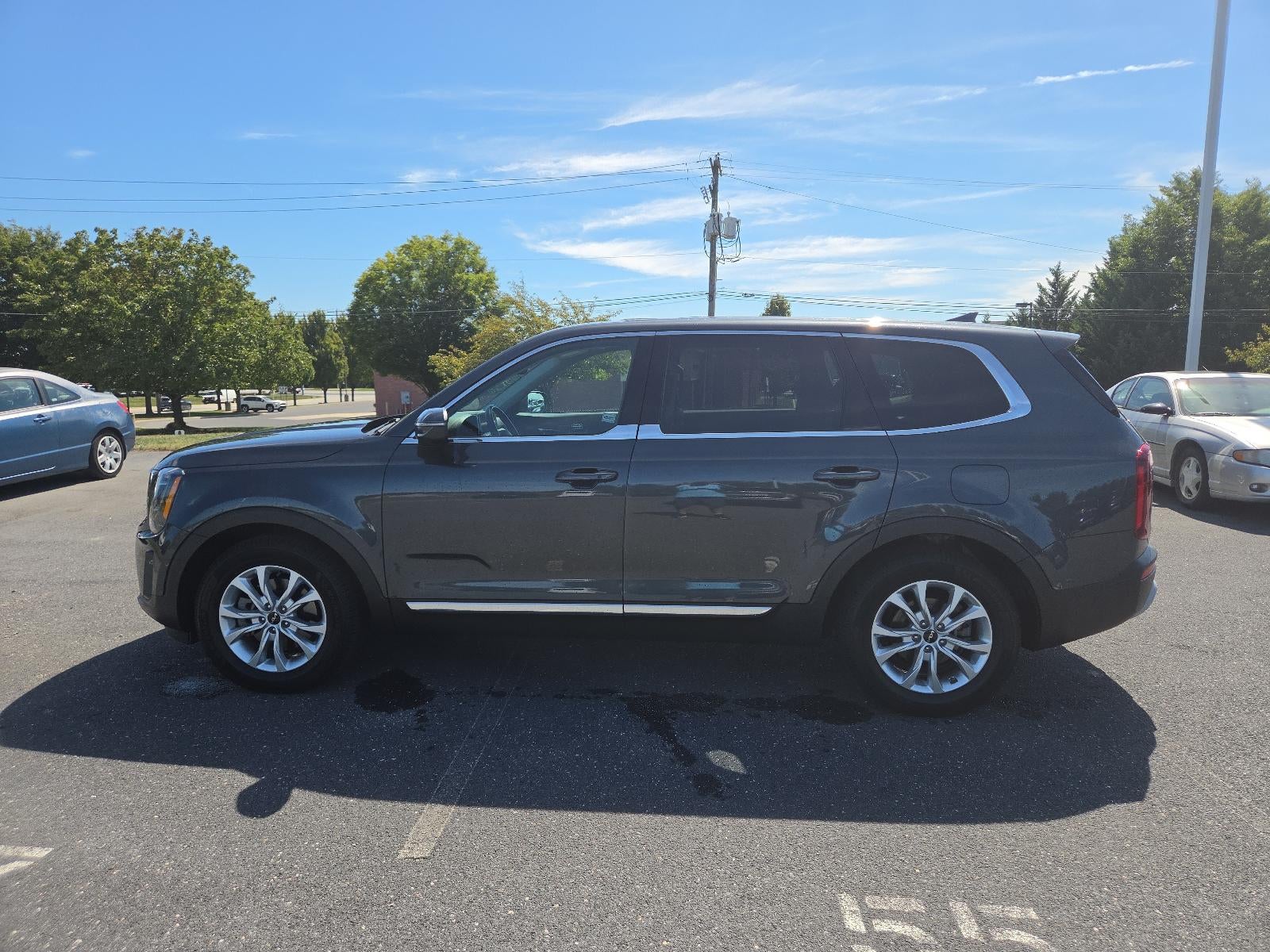 2022 Kia Telluride LX AWD