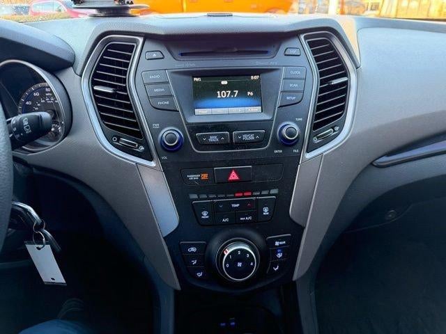 2016 Hyundai SANTA FE AWD 4dr SE