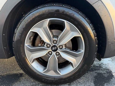 2016 Hyundai SANTA FE AWD 4dr SE