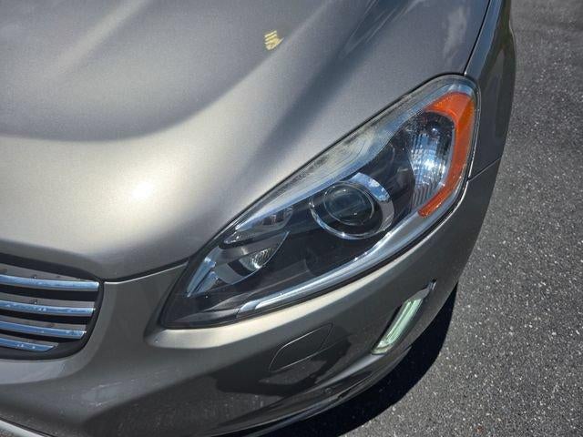 2016 Volvo XC60 AWD 4dr T5 Platinum