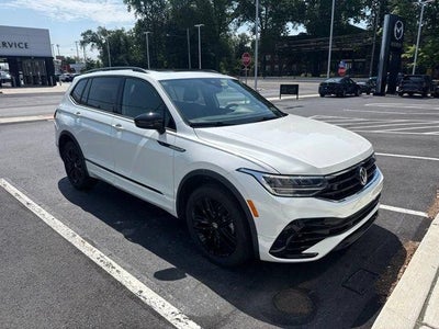 2022 Volkswagen Tiguan 2.0T SE R-Line Black 4MOTION