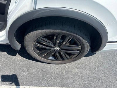 2022 Volkswagen Tiguan 2.0T SE R-Line Black 4MOTION