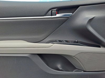 2019 Toyota Camry XLE Auto (SE)