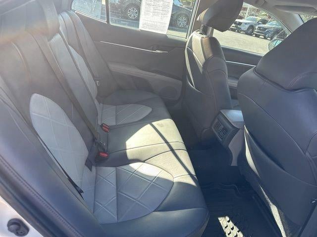 2019 Toyota Camry XLE Auto (SE)