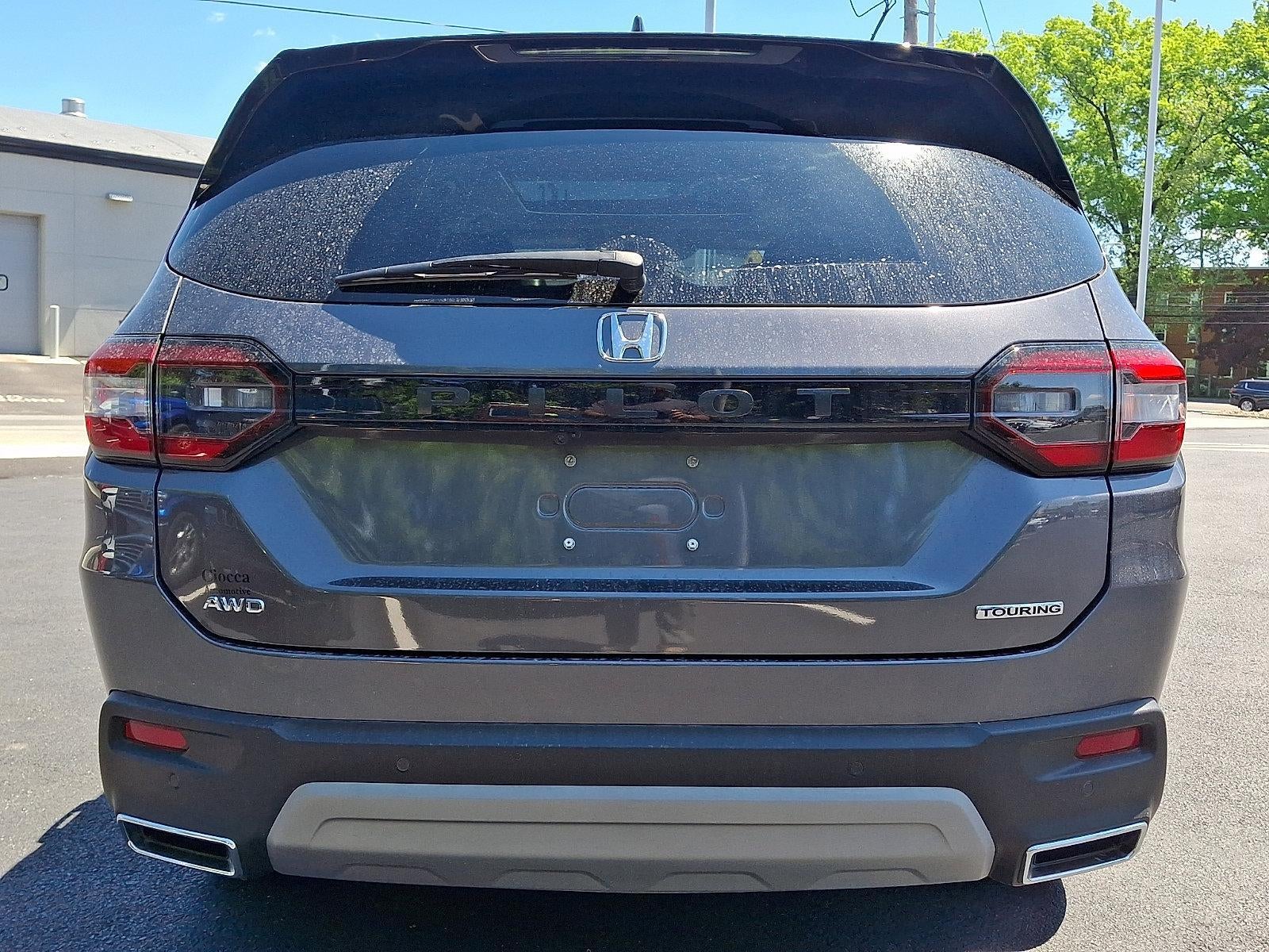 2025 Honda Pilot Touring AWD