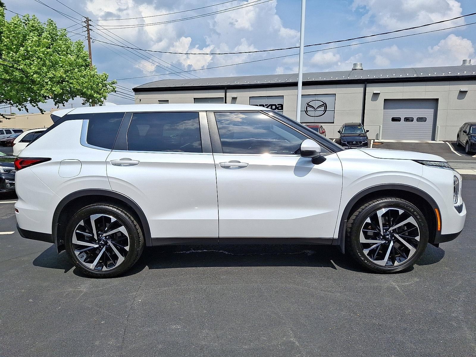2022 Mitsubishi Outlander ES S-AWC