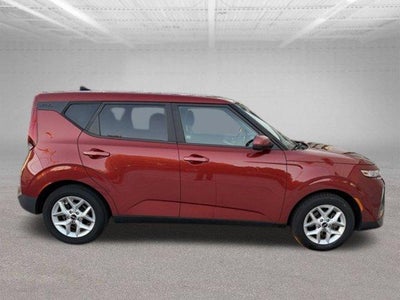 2022 Kia Soul LX IVT