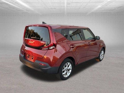 2022 Kia Soul LX IVT