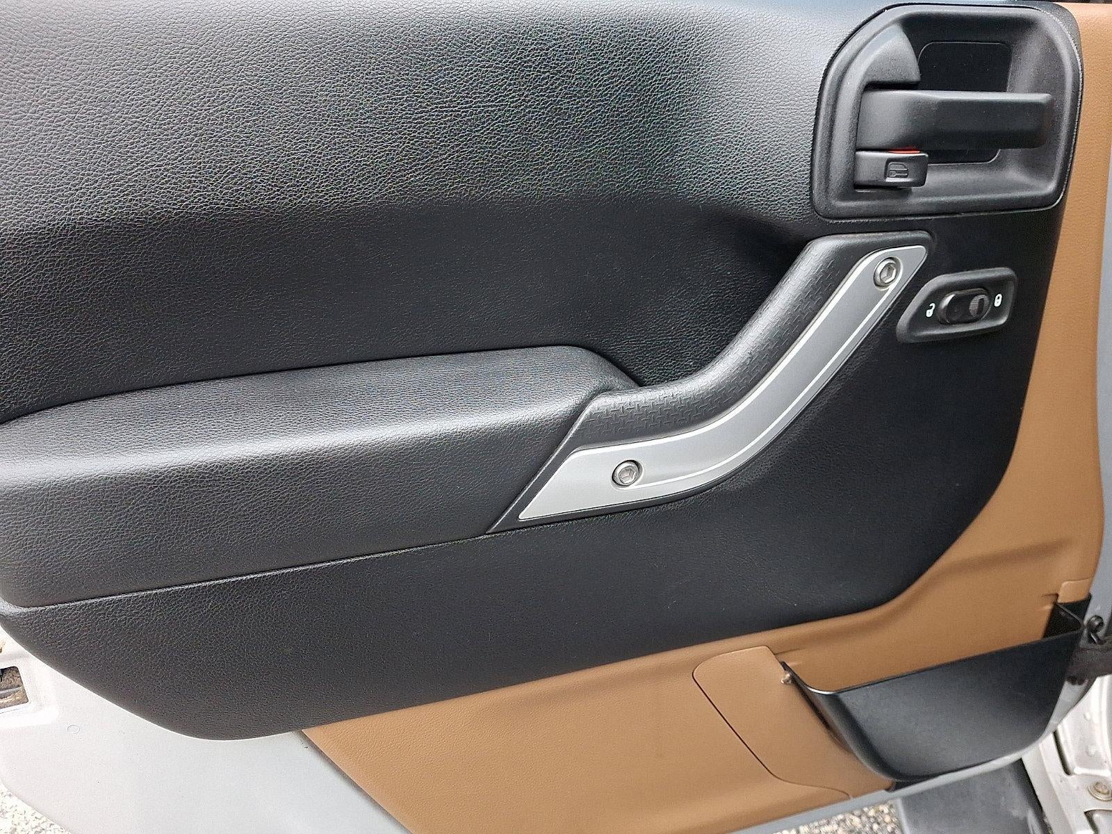 2012 Jeep Wrangler 4WD 2dr Sahara