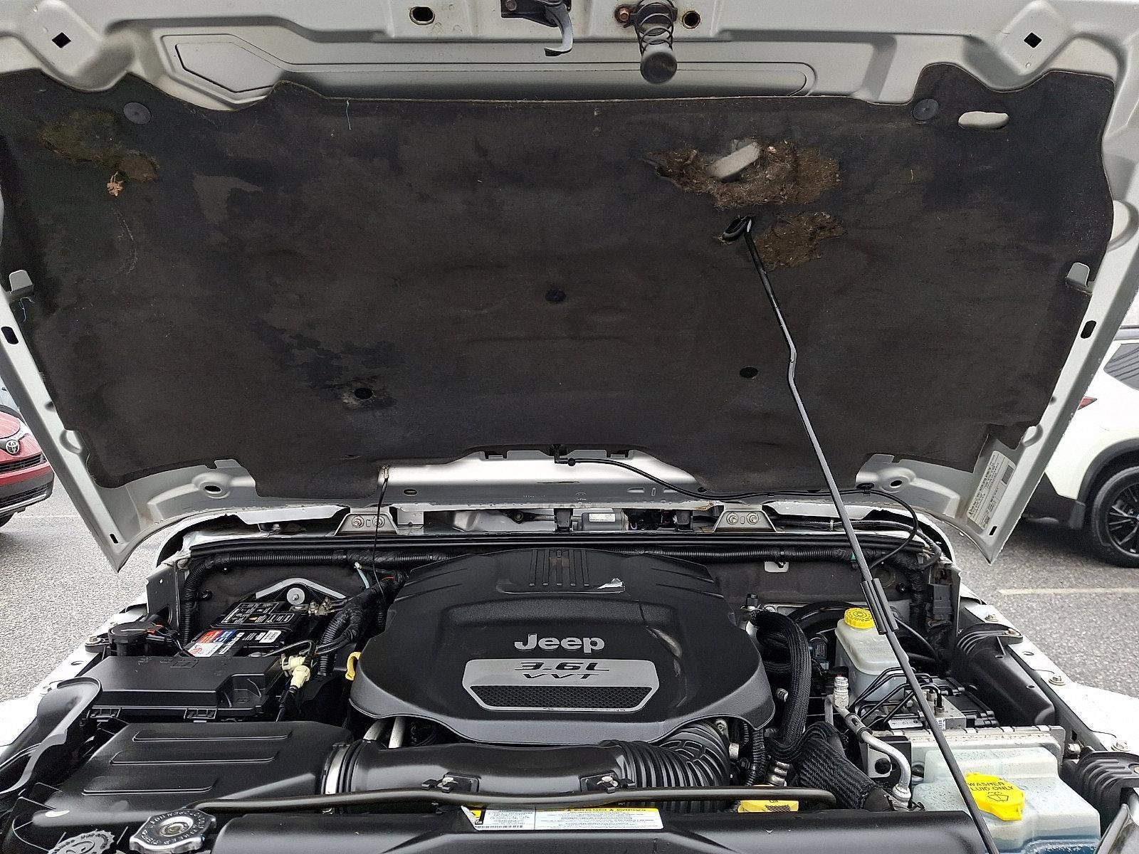 2012 Jeep Wrangler 4WD 2dr Sahara