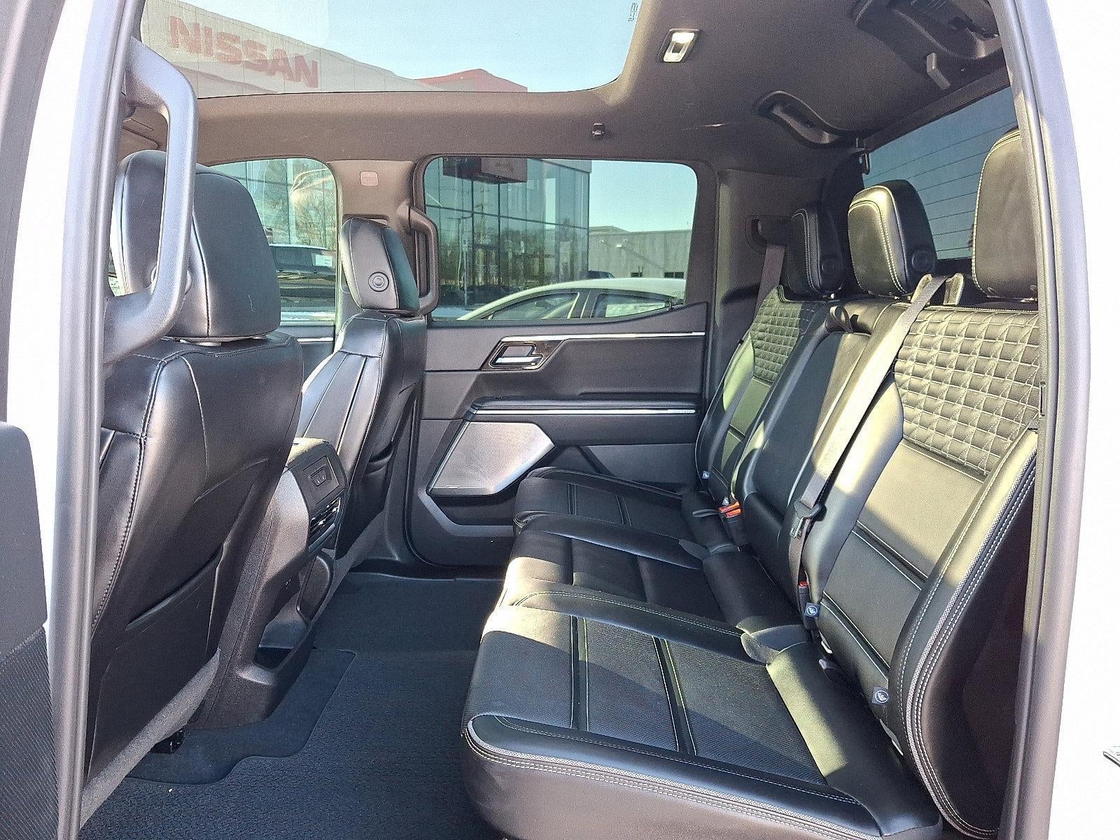 2025 GMC Sierra EV e4WD Crew Cab Max Range Denali