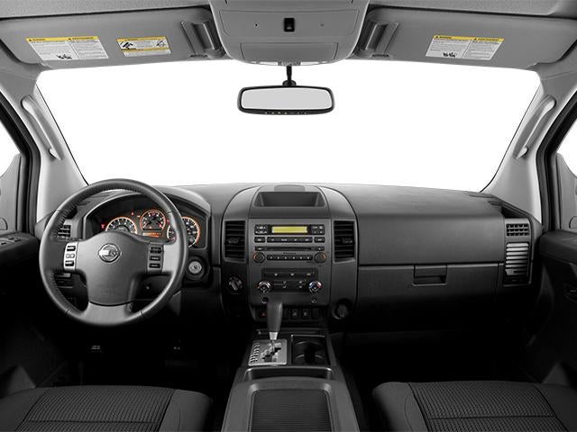 2014 Nissan Titan 4WD Crew Cab Short Bed SV