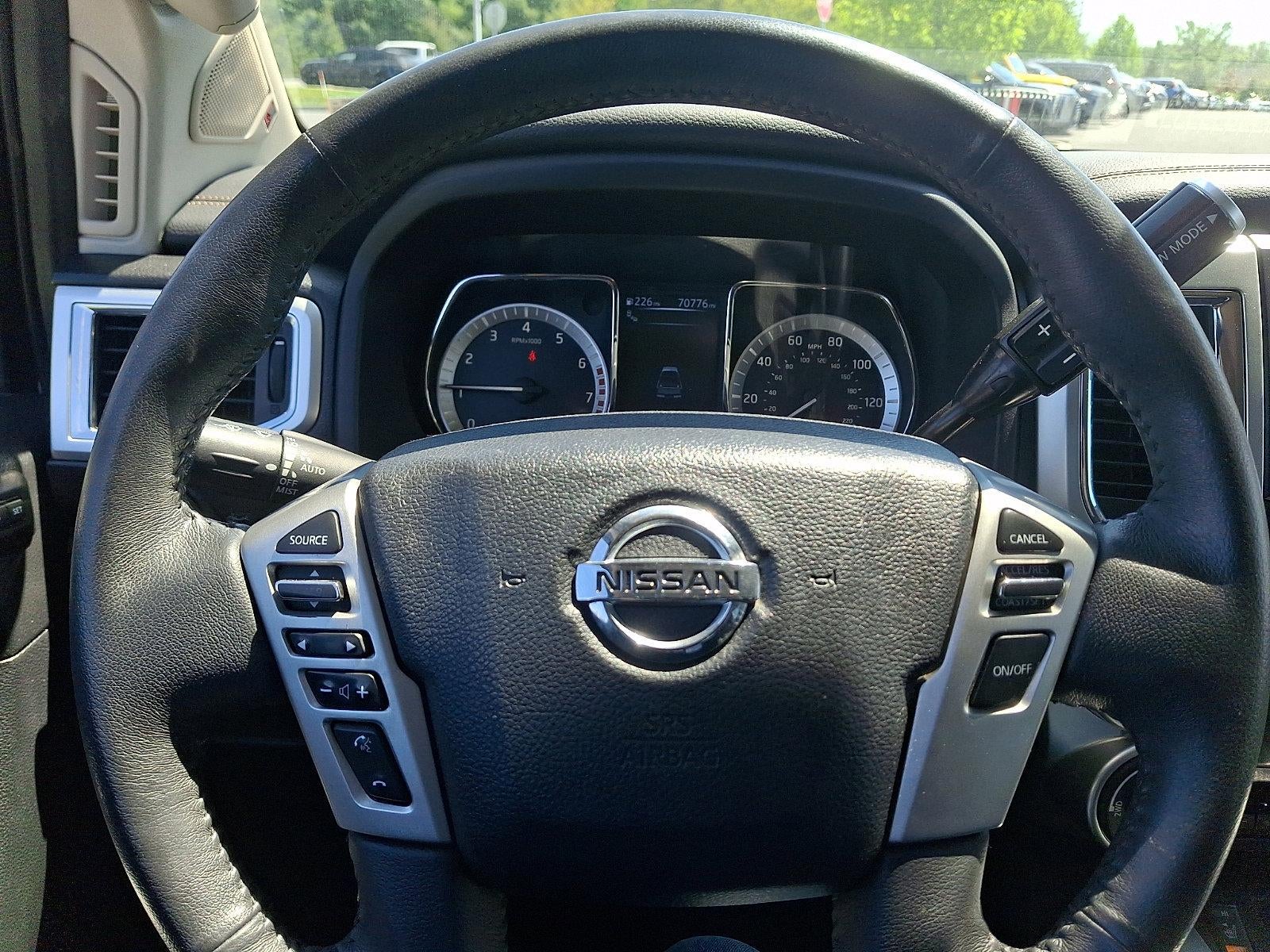 2017 Nissan Titan 4x4 Crew Cab SL