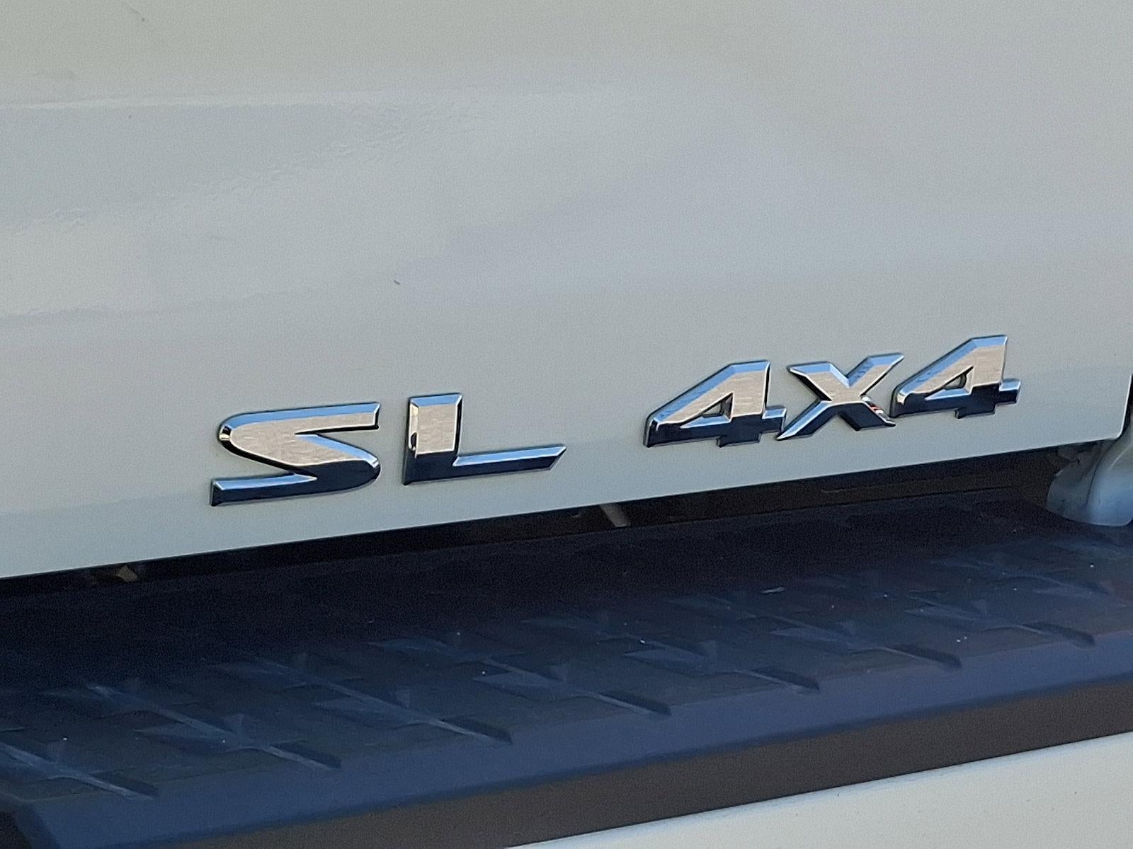 2017 Nissan Titan 4x4 Crew Cab SL