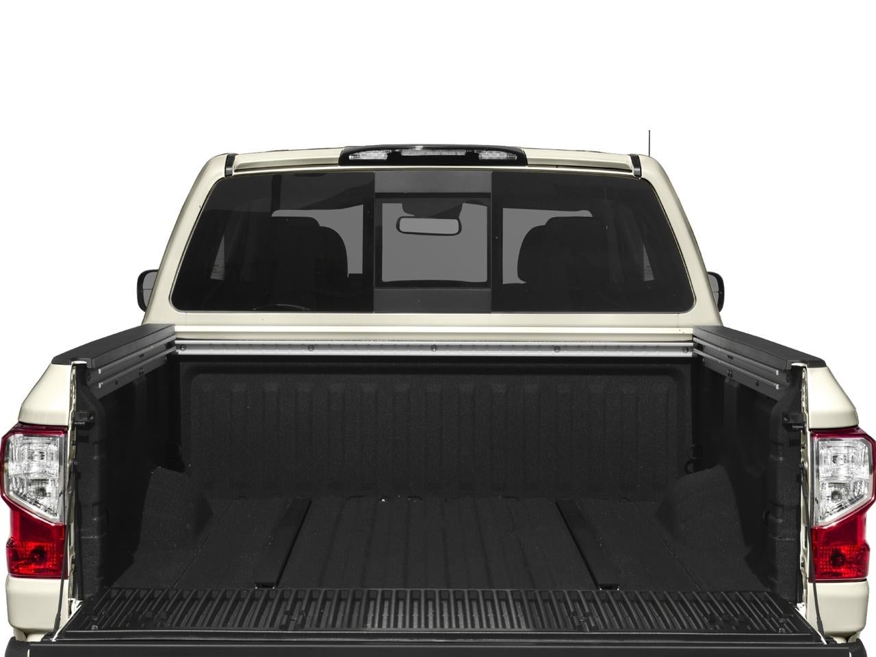 2017 Nissan Titan 4x4 Crew Cab SL