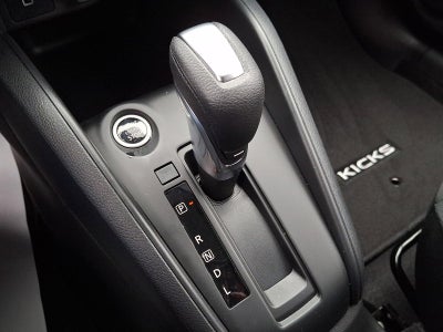2025 Nissan Kicks Play S FWD