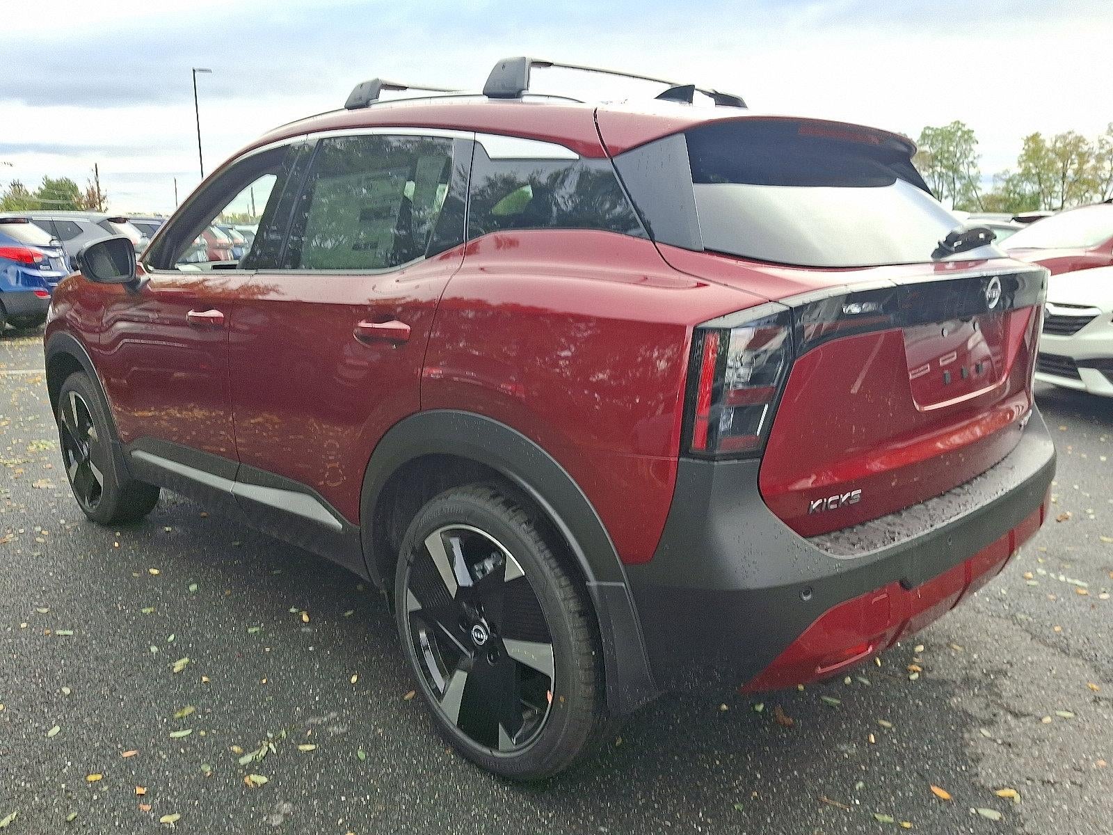 2026 Nissan Kicks SR AWD