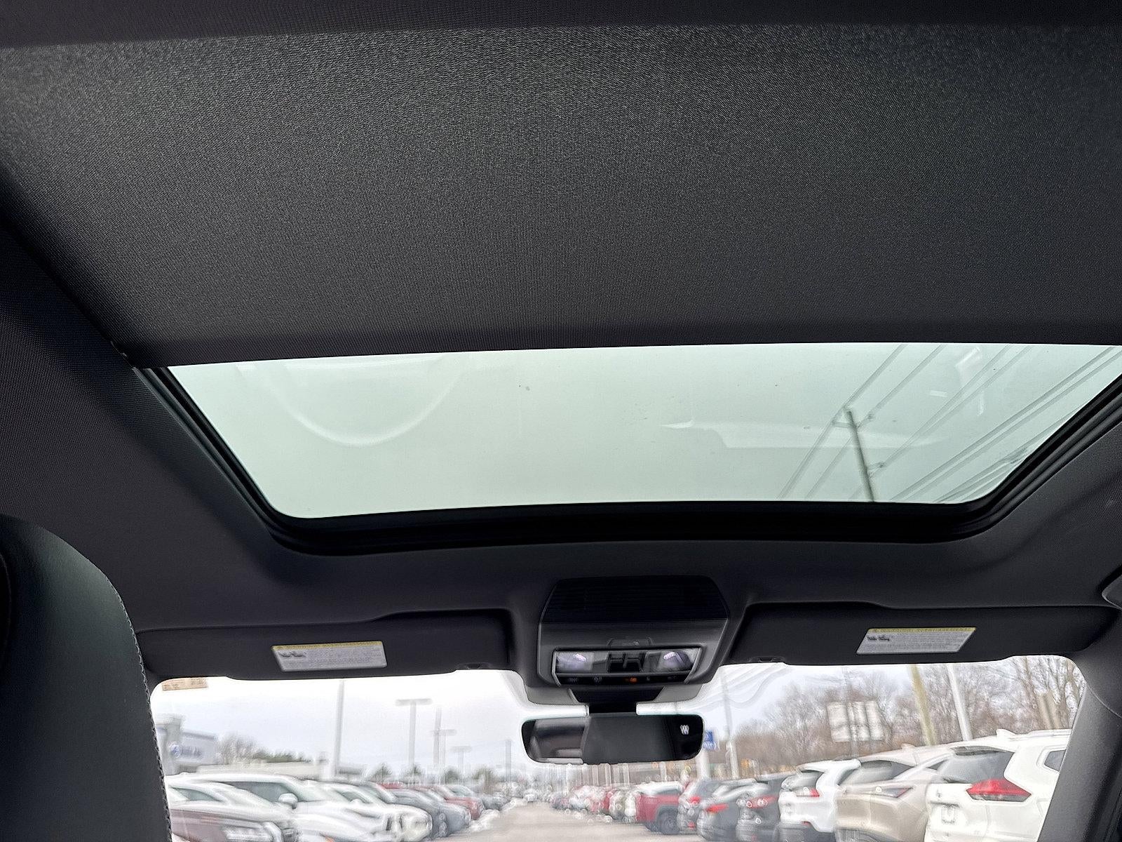 2025 Volkswagen Tiguan 2.0T SE R-Line Black 4MOTION