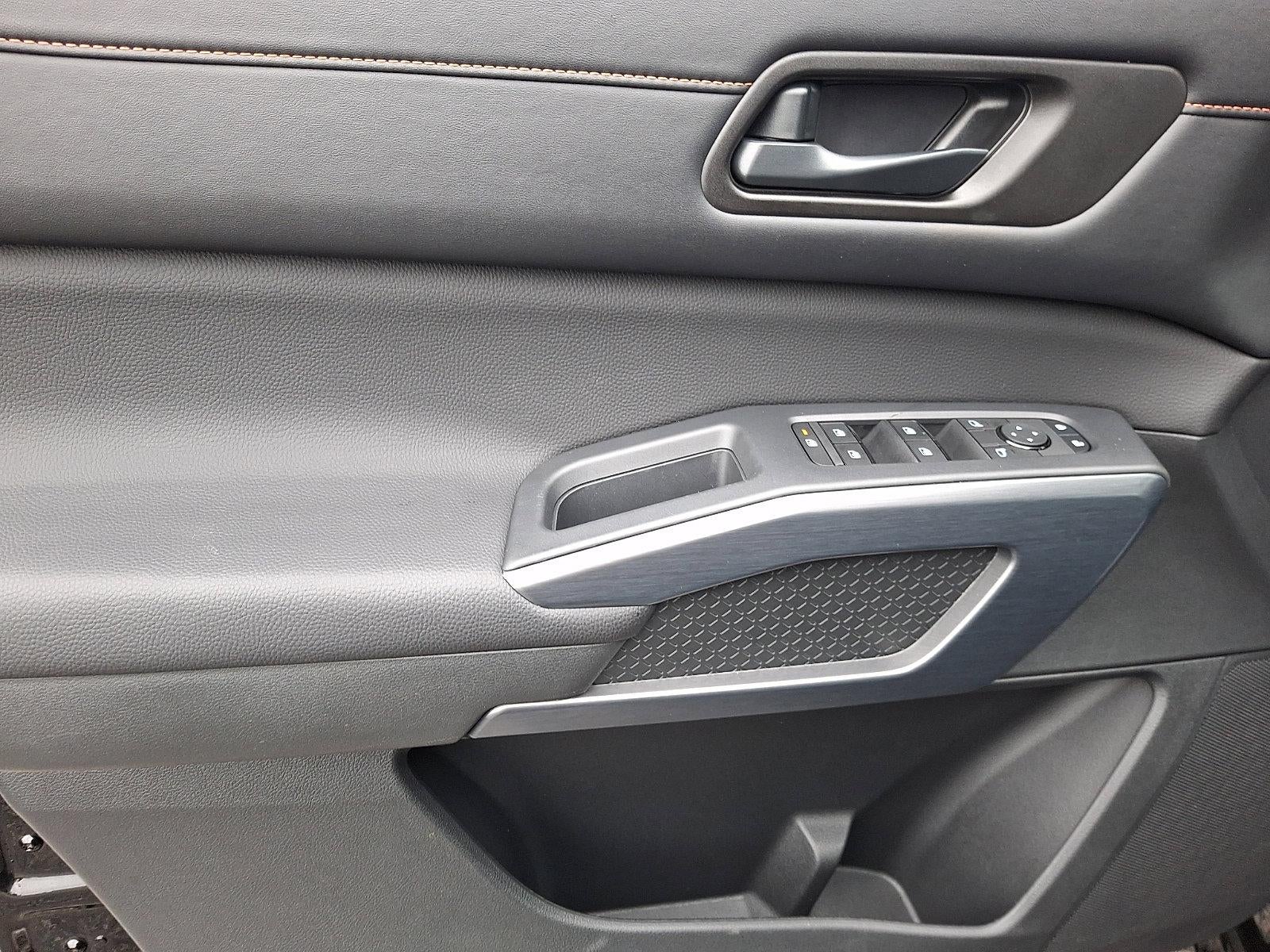 2025 Nissan Pathfinder Rock Creek 4WD