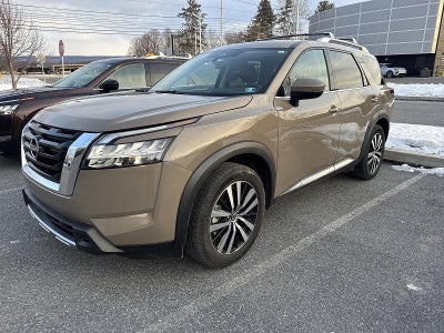 2023 Nissan Pathfinder Platinum 4WD