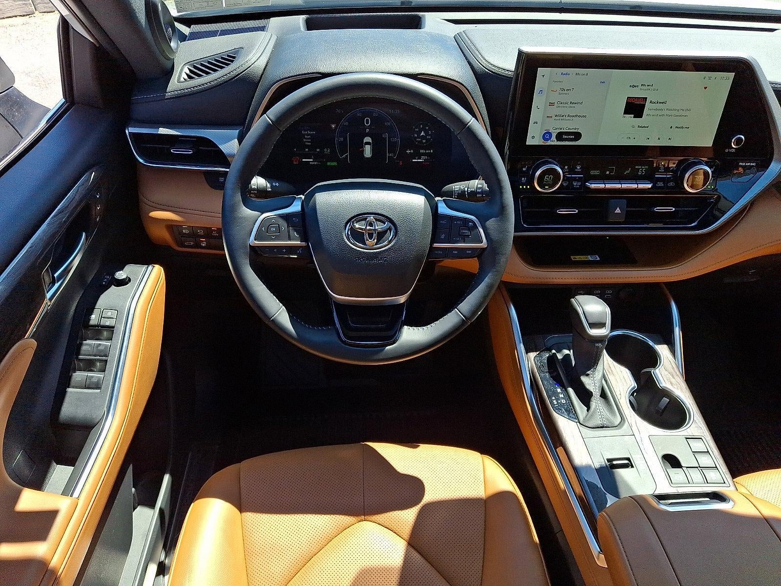 2024 Toyota Highlander Hybrid Platinum AWD (Natl)