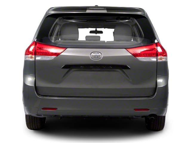 2013 Toyota Sienna 5dr 8-Pass Van V6 LE FWD (Natl)