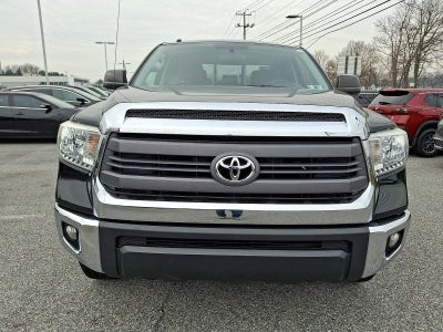 2015 Toyota Tundra 4WD Truck 4WD Double Cab Standard Bed 4.6L V8 SR5 (Natl)