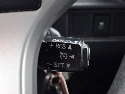 2015 Toyota Tundra 4WD Truck 4WD Double Cab Standard Bed 4.6L V8 SR5 (Natl)