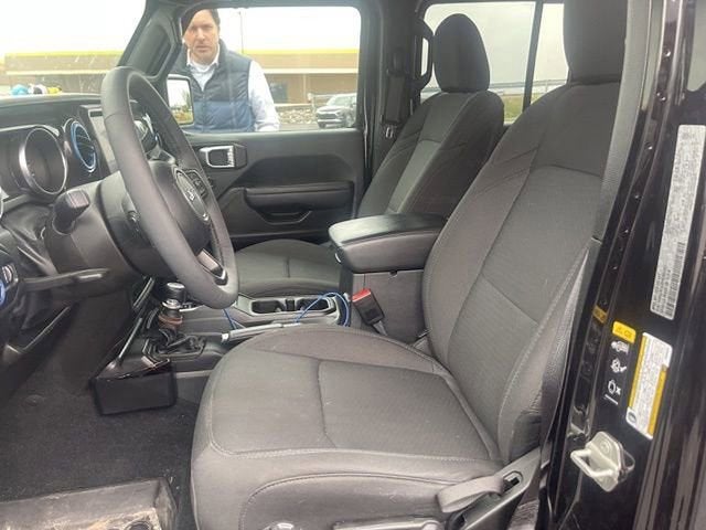 2023 Jeep Wrangler Sport Altitude