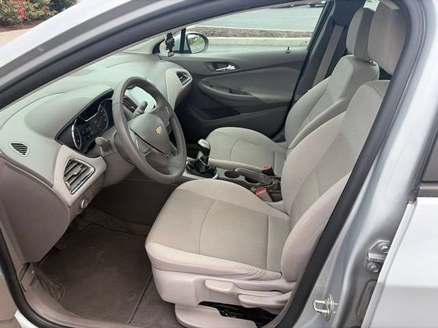 2017 Chevrolet Cruze LS