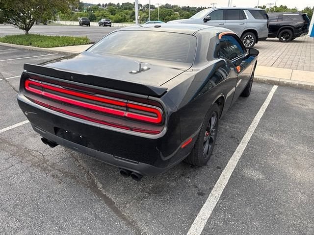 2020 Dodge Challenger SXT AWD
