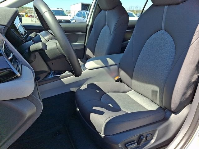 2024 Toyota Camry Hybrid LE