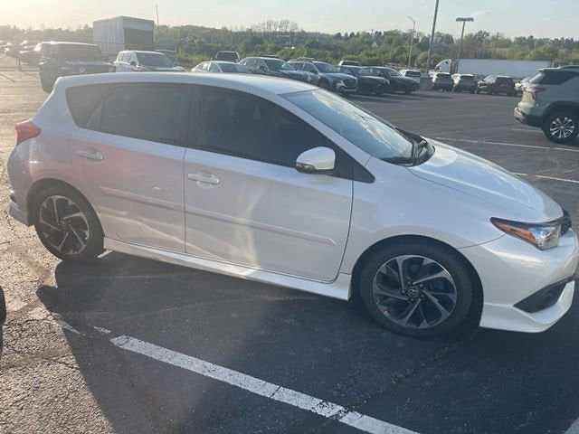 2017 Toyota Corolla iM BASE