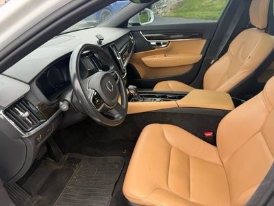 2018 Volvo S90 T5 Momentum