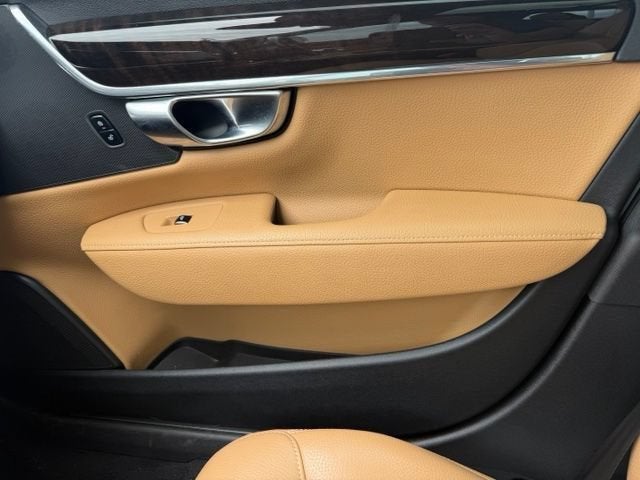 2018 Volvo S90 T5 Momentum