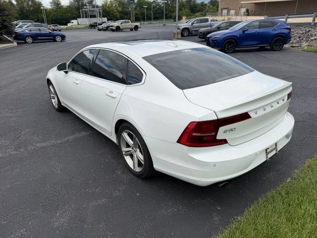 2018 Volvo S90 T5 Momentum