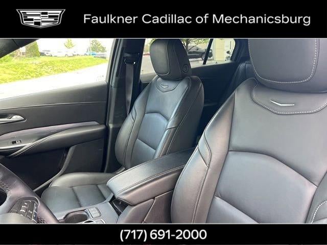 2025 Cadillac XT4 Premium Luxury