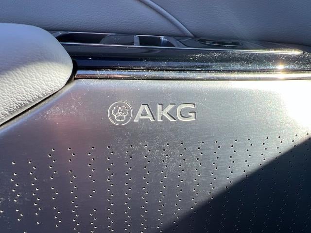 2024 Cadillac LYRIQ Sport 2