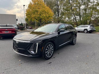 2024 Cadillac LYRIQ Sport 2