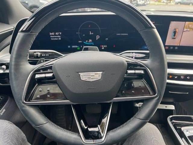 2024 Cadillac LYRIQ Sport 2
