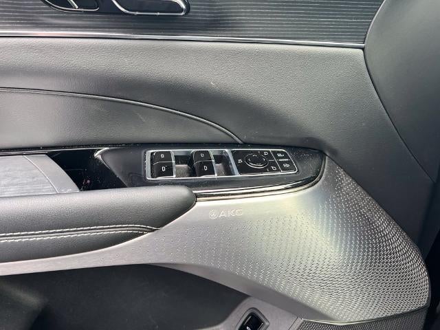 2024 Cadillac LYRIQ Sport 2