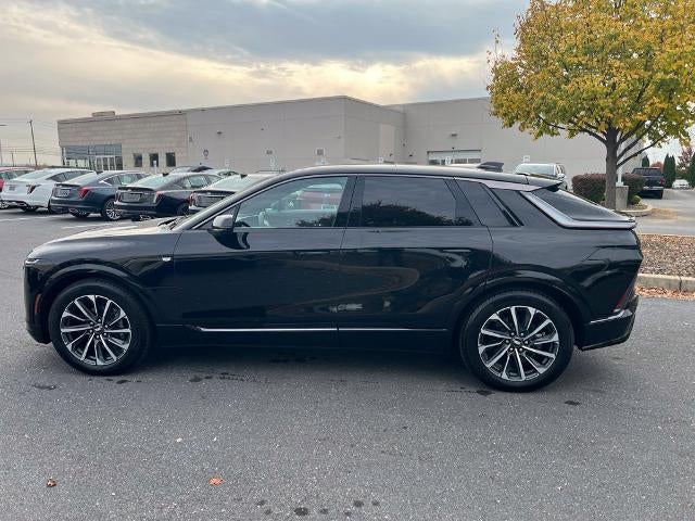 2024 Cadillac LYRIQ Sport 2