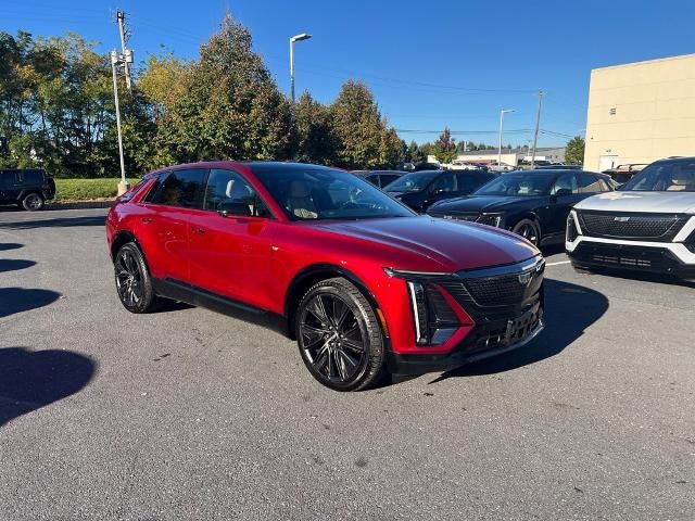 2024 Cadillac LYRIQ Sport 3