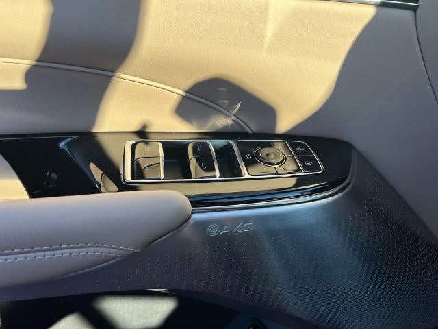 2024 Cadillac LYRIQ Sport 3