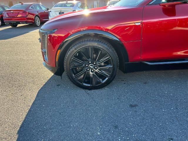 2024 Cadillac LYRIQ Sport 3