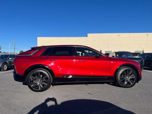 2024 Cadillac LYRIQ Sport 3