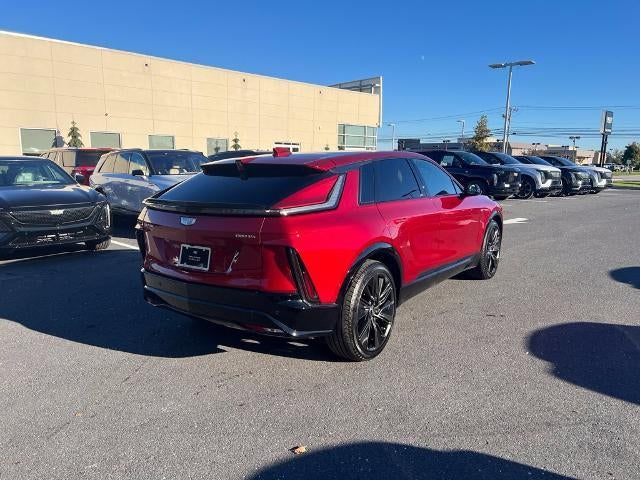 2024 Cadillac LYRIQ Sport 3